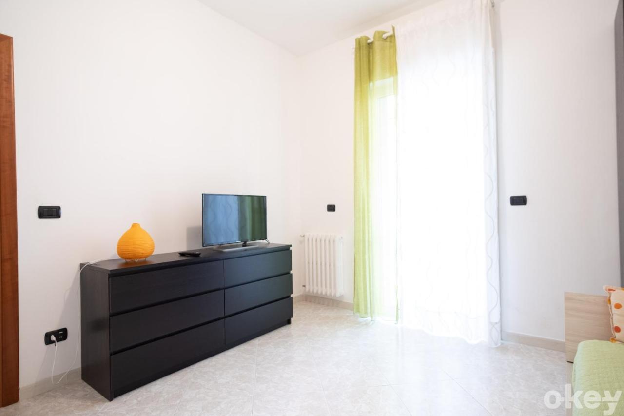 Cozy Apartments De Gasperi Бари Экстерьер фото