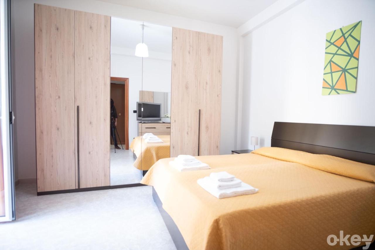 Cozy Apartments De Gasperi Бари Экстерьер фото