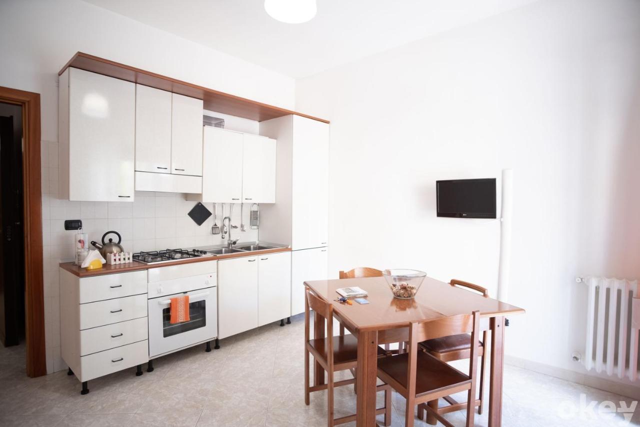Cozy Apartments De Gasperi Бари Экстерьер фото