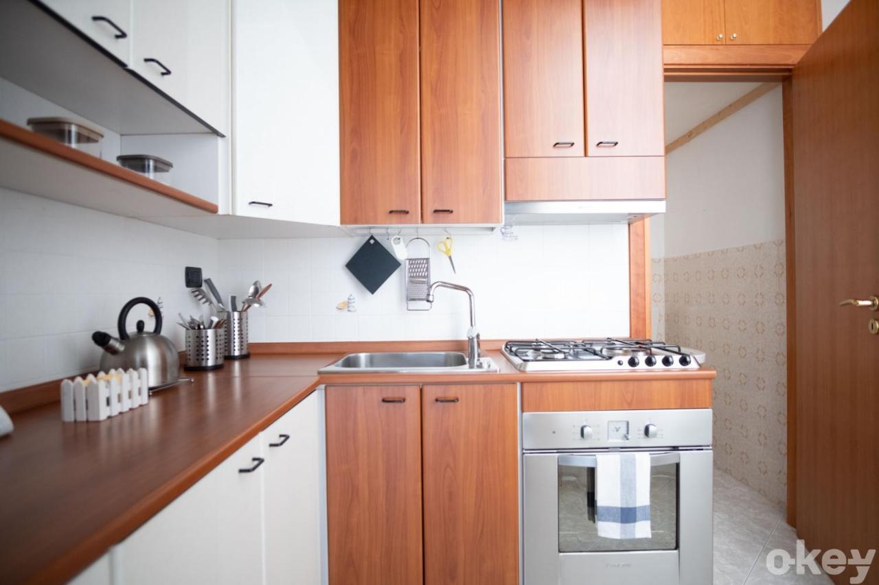 Cozy Apartments De Gasperi Бари Экстерьер фото